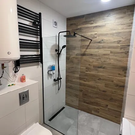 Wood Apartman *